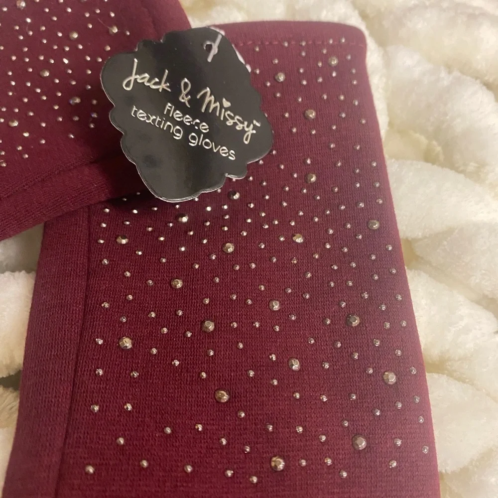 Jack And Missy Fleece Texting Gloves. Elegant Embellished Burgundy.